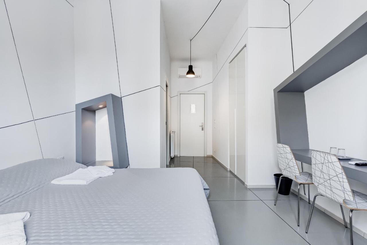 The Upper Couette-café 3*