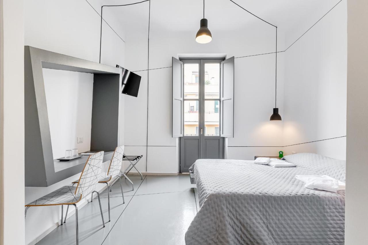 The Upper Couette-café 3*